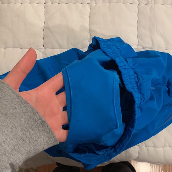 LULU SHORT POOLSIDE SZ 4 4IN!!! - Picture 3 of 4